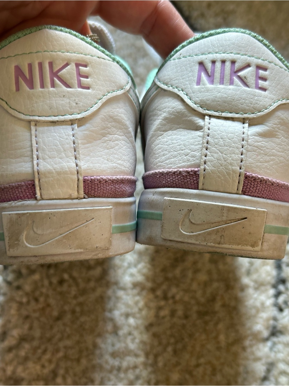 Nike White Leather Sneakers with Mint & Lavender Accents Women’s 9.5 - Picture 6 of 8